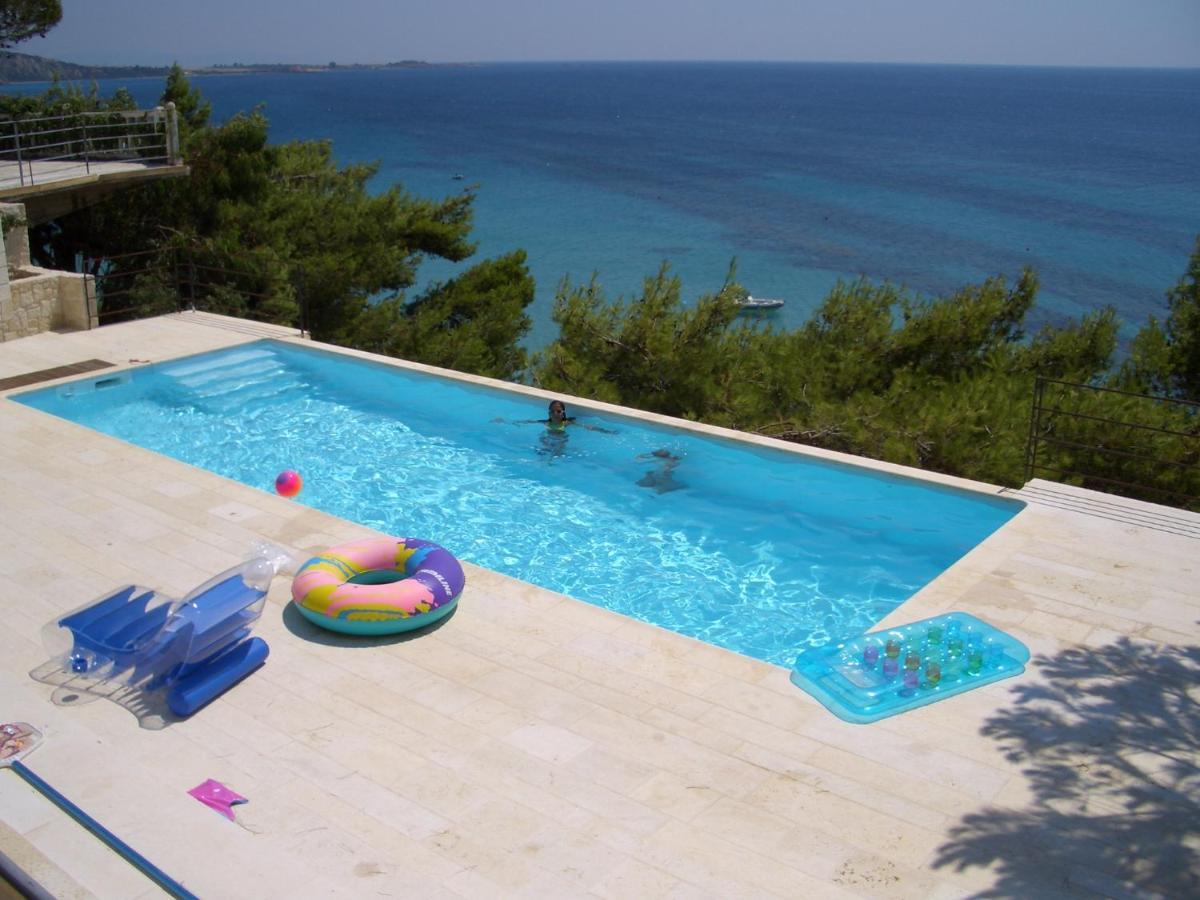Villaparadiso Beach Front Villa Makris Gialos Argostoli  Eksteriør bilde